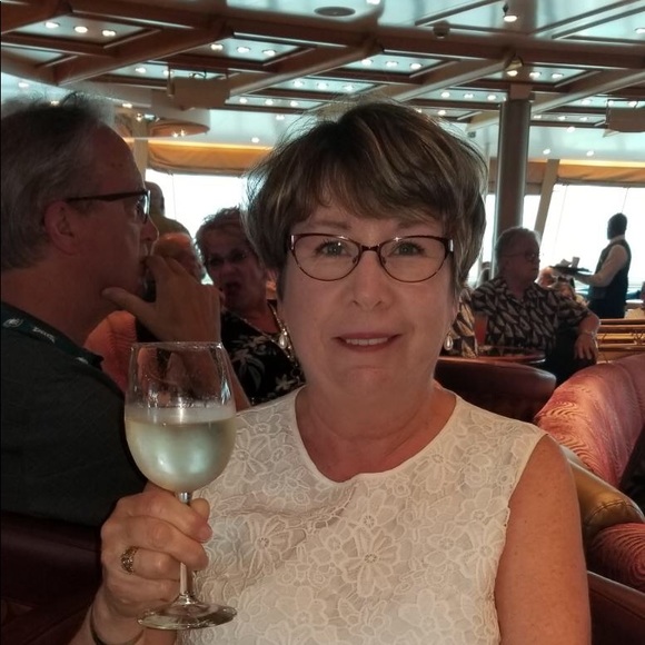 Meet your Posher, Dawn - Picture 1 of 1